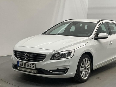 Volvo V60D5 AWD Twin Engine 2018, Kombi