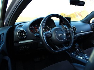 Audi A3 Sedan 2.0 TDI Quattro /Nardo /S-Line /Panorama /19