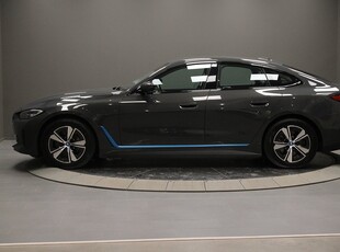 BMW i4 eDrive 40 / Charged / HiFi ljud / Dragkrok / v-hjul