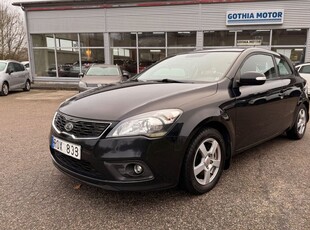 Kia Cee´dPro_ Pro Ceed 1.6 CRDi Sommar och vinterhjul 2011, Halvkombi