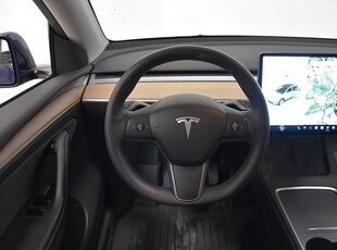 Tesla Model Y Long Range AWD Dragkrok Moms Autopilot