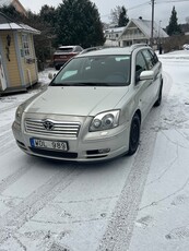 Toyota Avensis Kombi 2.0 Kombi 5vx ACC Kamkedja