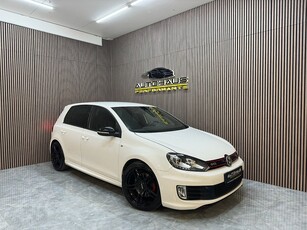 Volkswagen Golf GTI Edition 35 – 235hk Dragkrok Sportstolar!