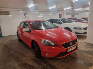 Volvo V40 D3 Geartronic Momentum, R-Design,Automat