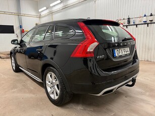 Volvo V60 Cross Country D3 Summum Euro 6 FWD