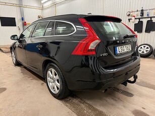 Volvo V60 D2 Momentum Dragkrok