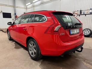 Volvo V60 T3 Momentum Dragkrok