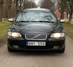 Volvo V70 2.4 Dynamic Edition NyBesikt, En ägare