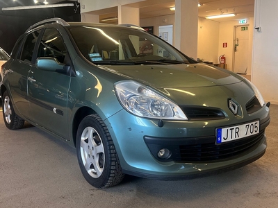 Renault Clio Sport Tourer 1.6 / Automat / 5099 mil / Ny BES