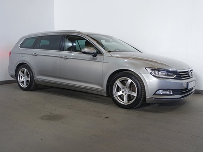 Volkswagen Passat Sportscombi 2.0 TDI GTS 4M Cockpit Drag Navi