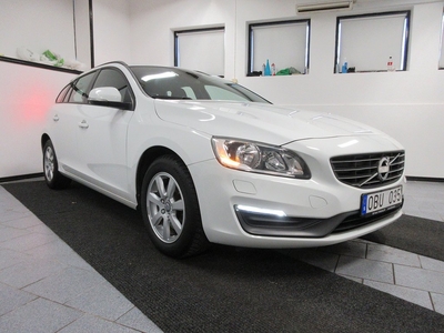 Volvo V60 D2 Kinetic 115 hk Värmare NYKAMREM Drag S/V Nybes