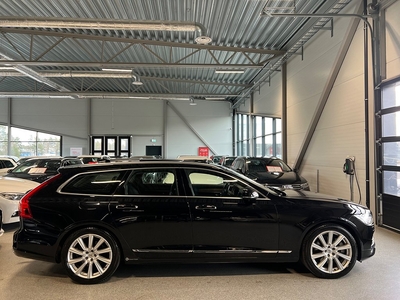 Volvo V90 Recharge T8 AWD Inscription PANO VÄLUTRUSTAD