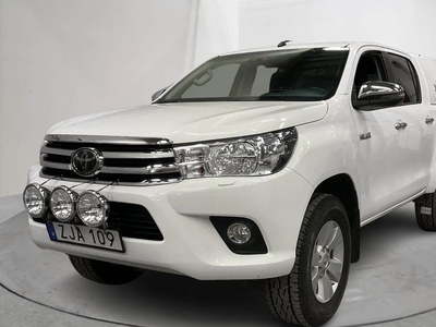 Toyota Hilux 2.4 D 4WD (150hk)