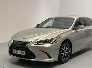 Lexus ES300h 2019, Sedan