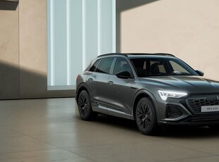 Audi Q8 55 e-tron quattro S line 300,00 kW