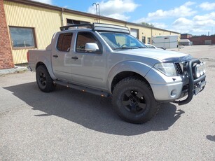 Nissan Navara Dubbelhytt 2.5 dCi 4x4 A TRAKTOR