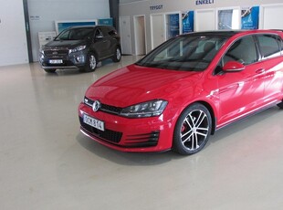 Volkswagen GolfGTD Euro 6 STEG 1 Värmare Panoramaglastak 2014, Halvkombi