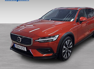 Volvo V60Cross Country B4 AWD Diesel Plus 2023, Kombi