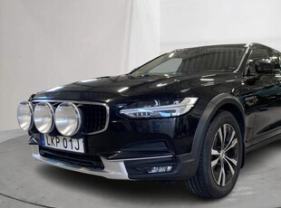 Volvo V90D4 Cross Country AWD 2020, Kombi