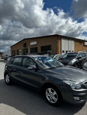 Hyundai i30 1.6 CRDi Euro 4/Nybesiktad