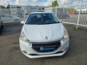 Peugeot 208 5-dörrar 1.2 1 Års Garanti 0% Ränta 36 Mån