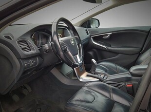 Volvo V40 Cross Country D3 Summum Drag Pano Bkamera 150 hk