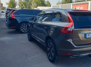 Volvo XC60 D4 AWD Geartronic Classic, Summum Euro 6