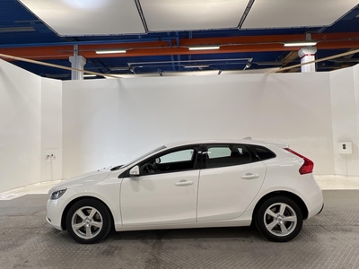 Volvo V40 T2 122hk P-Värmare VOC Välservad 0,55l/mil