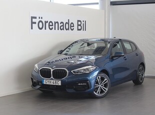 BMW 118i Model Sport Automat Nav Rattvärme PDC 2021, Halvkombi