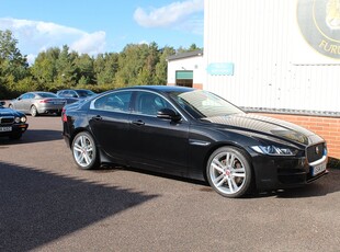 Jaguar XE 20d Euro 6, Prestige, lågmil, perf historik