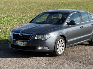 Skoda Superb1.4 TSI NYBES 2009, Halvkombi