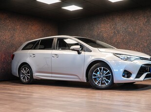 Toyota Avensis Kombi 1.8 147hk | Farthållare | B.Kamera