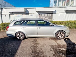 Toyota Avensis Kombi 2.0 D-4 VVT-i drag