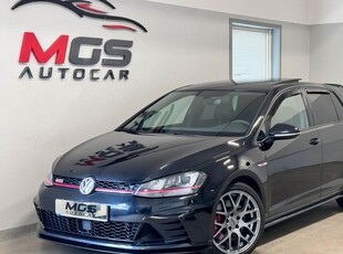 Volkswagen Golf5-dörrars GTI Clubsport 40th Anniversary Edi 2017, Halvkombi