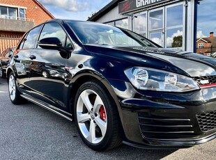 Volkswagen GolfGTI Performance Sommar & Vinterhjul 2014, Halvkombi