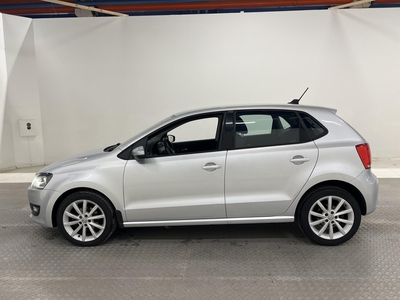 Volkswagen Polo 1.2 TSI 90hk Comfortline M-Värm Sensorer