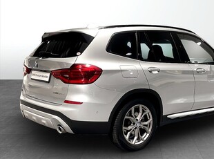 BMW X3 xDrive20d / xLine / Värmare / Drag / 19