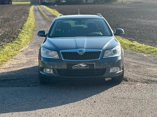 Skoda Octavia Kombi 1.6 TDI Elegance | ÅRSSKATT