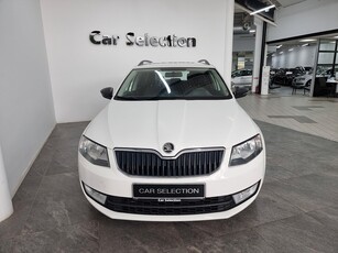 Skoda Octavia Kombi 1.6 TDI Euro 6 / Nybesikt / Kamrembytt