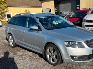 Skoda OctaviaKombi 2.0 TDI 4x4 Premium Drag värmare 2016, Kombi