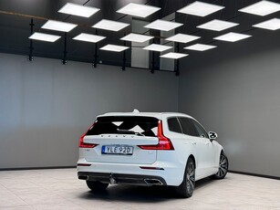 Volvo V60 Recharge T6 AWD Momentum / VOC / Drag