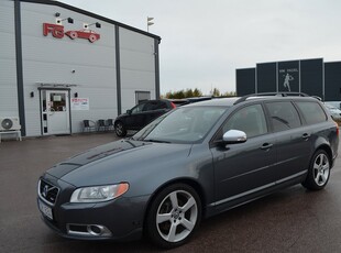 Volvo V70 2.5FT 231 hk R-Design M-Värmare Drag