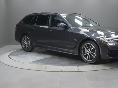 BMW 535530e xDrive M Sport innovation Elstolar Drag 2023, Kombi