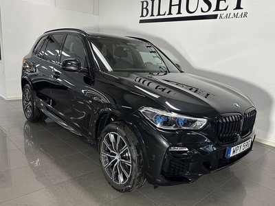 BMW X5xDrive45e iPerformance M Sport DVD L-Fjädring 2021, SUV