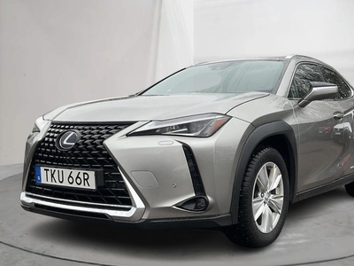 Lexus UX 250h (178hk)