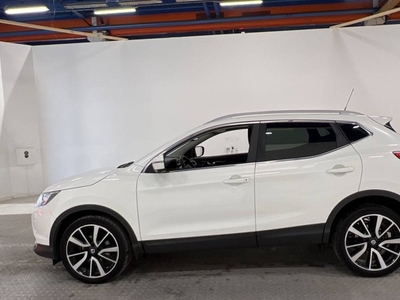 Nissan Qashqai1.6 dCi Tekna M K-Värm Pano Navi 360° 2015, SUV