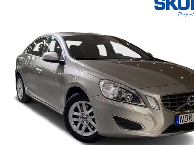 Volvo S60T4 Momentum 2013, Sedan