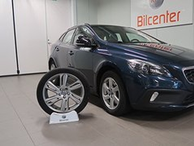 Volvo V40 Cross Country D4 Summum**Höstkampanj** Pano-VOC-Kamera-Skinn-Drag-SoV