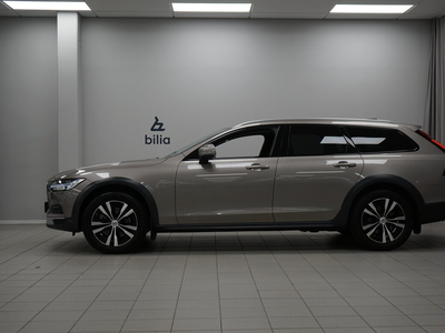 Volvo V90 Cross Country