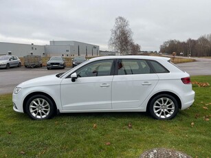 Audi A3 Sportback 1.4 TFSI S Tronic Attraction V-Hjul